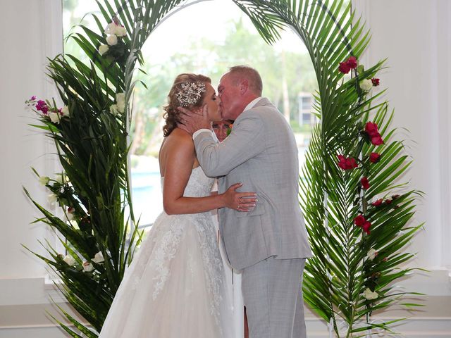 Matilda and Sean&apos;s Wedding in Naples, Florida 11