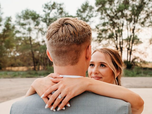 Chase and Madison&apos;s Wedding in Cheney, Kansas 3