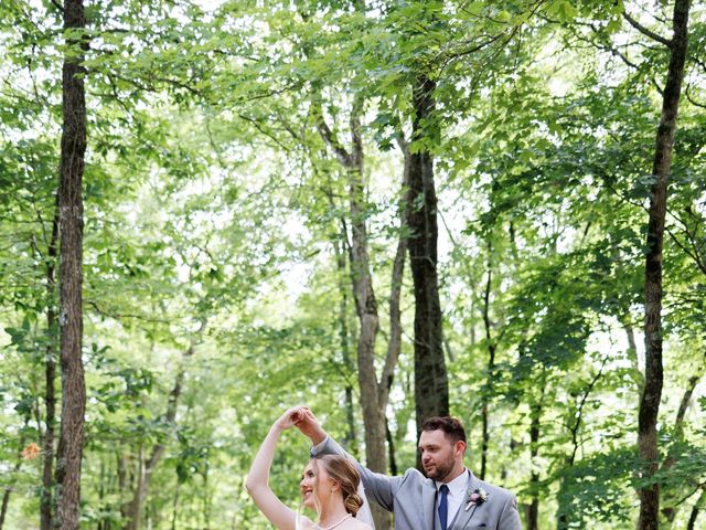 Madison and Tanner&apos;s Wedding in Eureka Springs, Arkansas 19