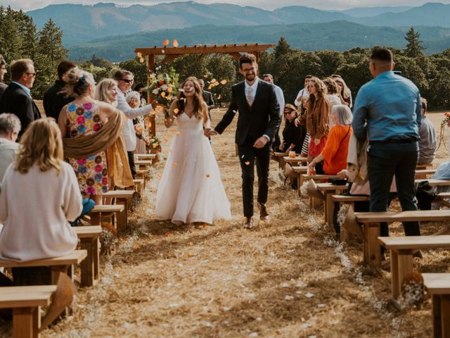 Austin and Emily&apos;s Wedding in Sheridan, Oregon 18