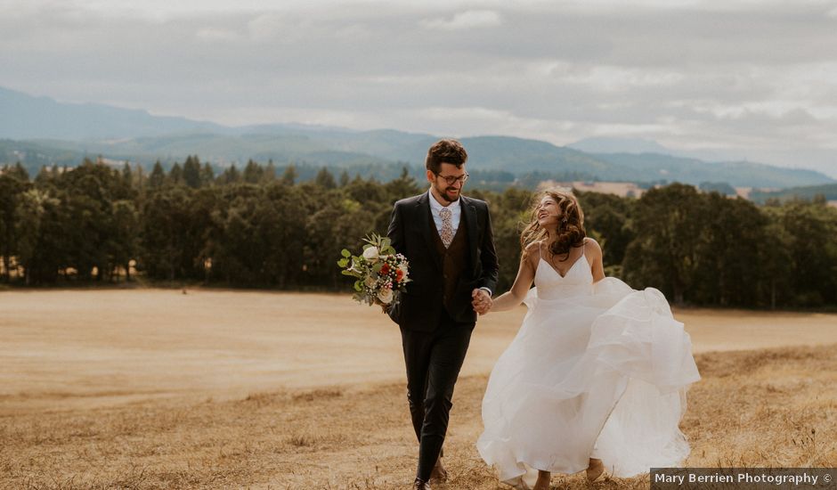 Austin and Emily's Wedding in Sheridan, Oregon