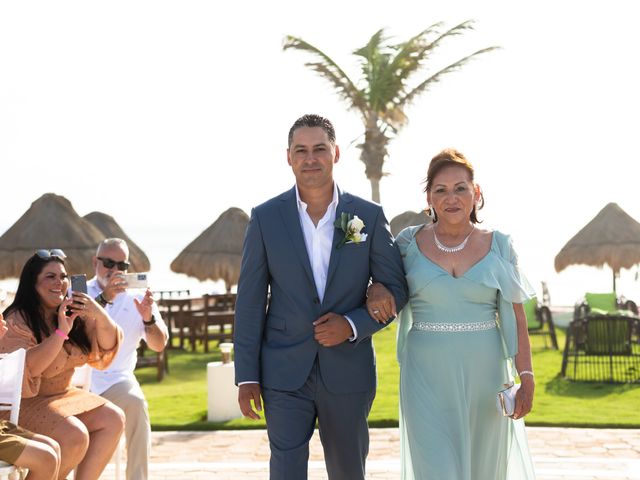Adrian and Karina&apos;s Wedding in Cancun, Mexico 20