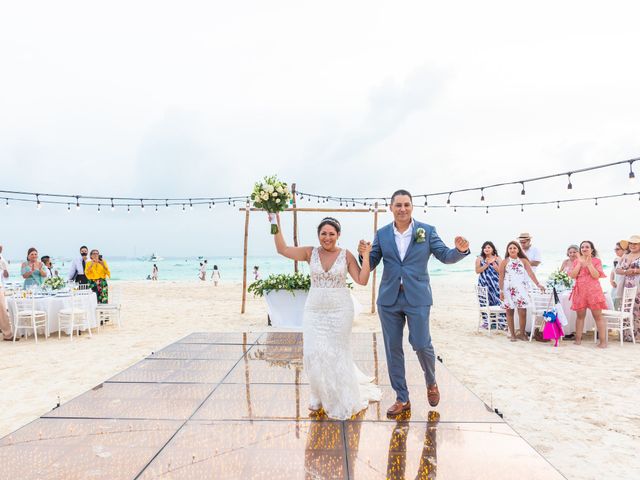 Adrian and Karina&apos;s Wedding in Cancun, Mexico 32