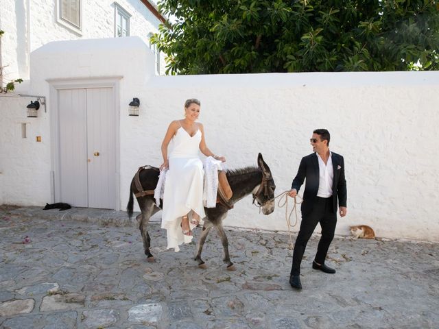 Paul and Colleen&apos;s Wedding in Santorini, Greece 10