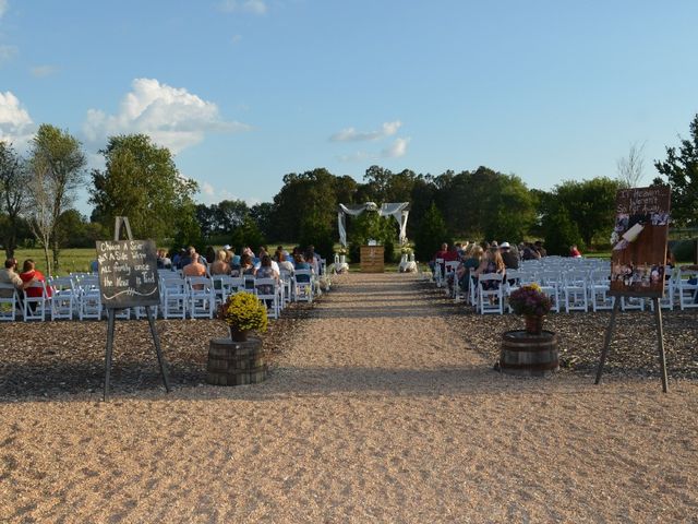 Dustin  and Kayla&apos;s Wedding in Billings, Missouri 32