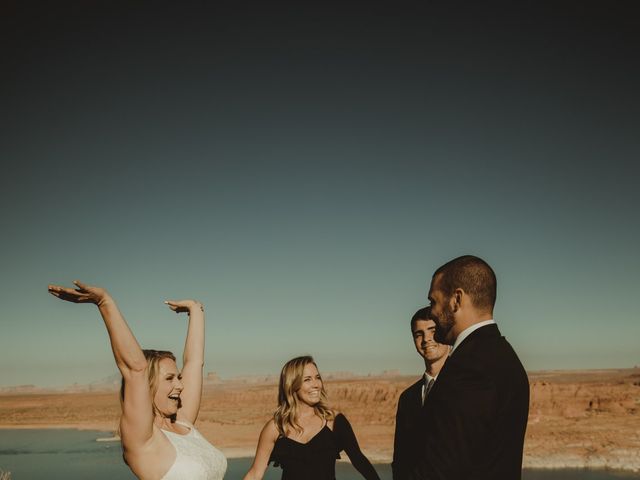 Daniel and Kristy&apos;s Wedding in Lake Powell, Utah 15