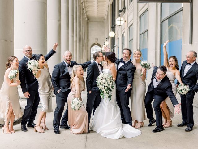 Taylor and Maureen&apos;s Wedding in Chicago, Illinois 31