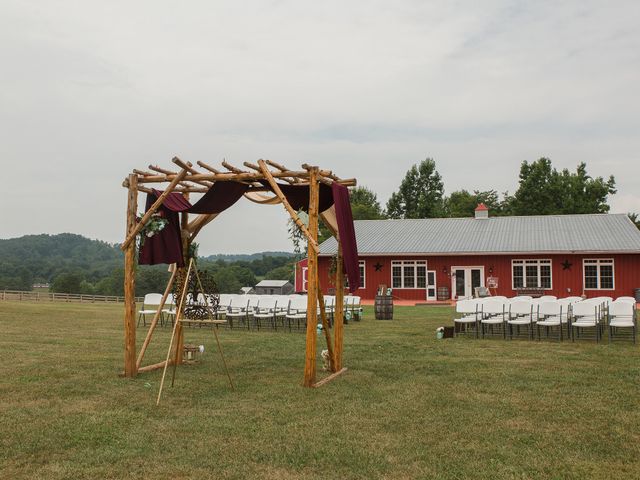 Travis and Stephanie&apos;s Wedding in Fairfield, Virginia 17