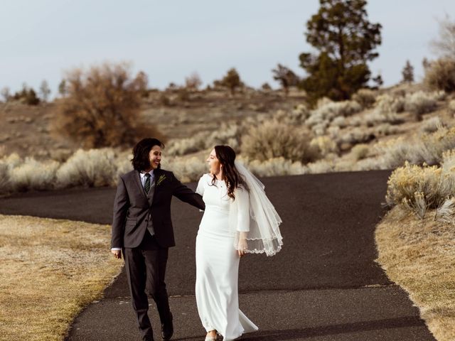 Marley and Hannah&apos;s Wedding in Powell Butte, Oregon 47