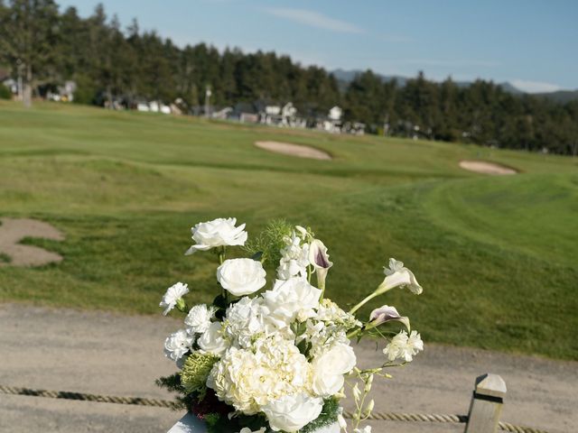 Patrick and Hayley's Wedding in Seaside, Oregon 14