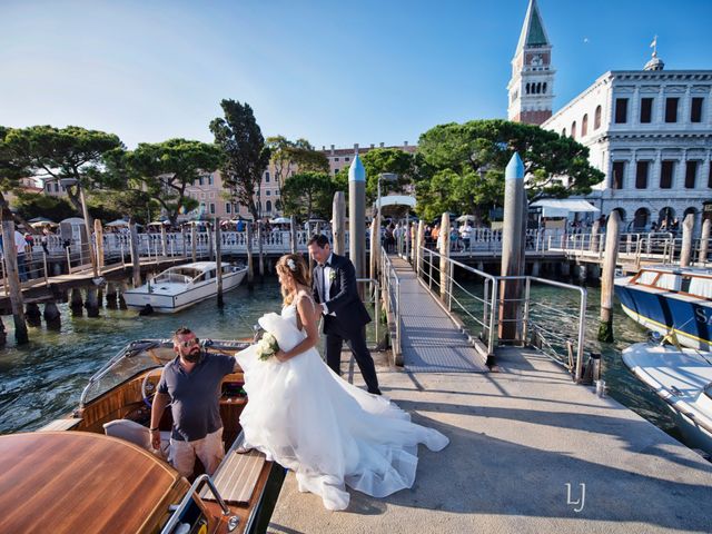 Steve and Juli&apos;s Wedding in Venice, Italy 26