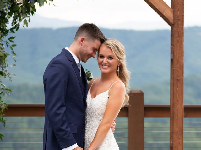 Taylor and Mariah&apos;s Wedding in Pigeon Forge, Tennessee 26