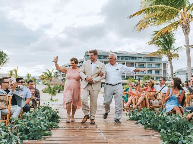 Mirzet and Majda&apos;s Wedding in Cancun, Mexico 18