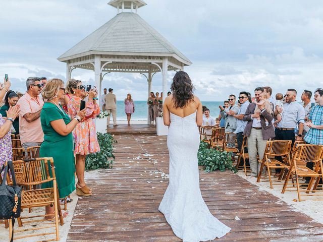 Mirzet and Majda&apos;s Wedding in Cancun, Mexico 21