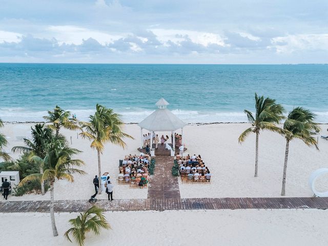 Mirzet and Majda&apos;s Wedding in Cancun, Mexico 27