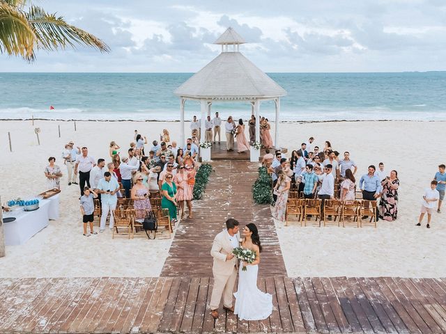 Mirzet and Majda&apos;s Wedding in Cancun, Mexico 45