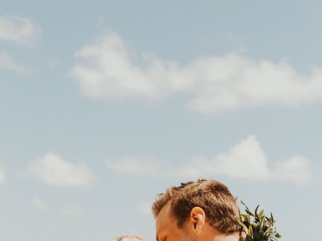 Brady and Taylor&apos;s Wedding in Honolulu, Hawaii 36