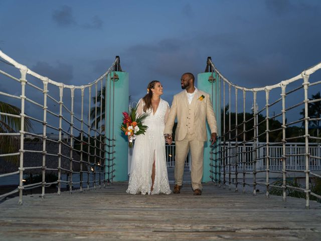 DeQuintez and Erica&apos;s Wedding in Key Largo, Florida 4