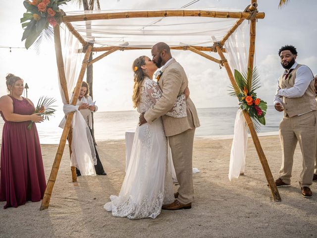 DeQuintez and Erica&apos;s Wedding in Key Largo, Florida 11