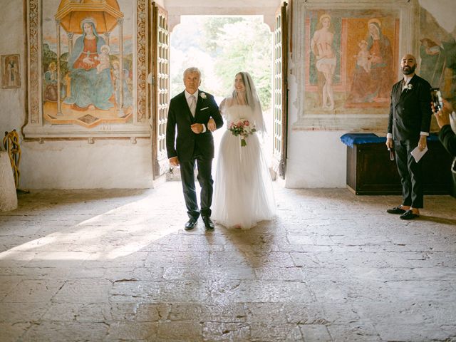 Valentine and Thomas&apos;s Wedding in Perugia, Italy 19