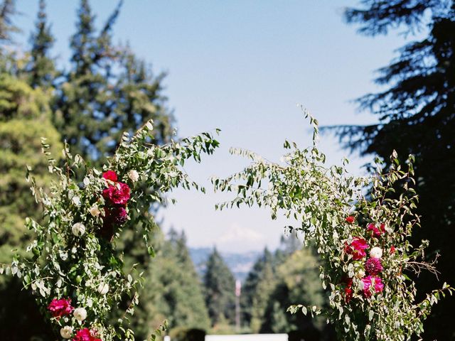 Gianna and Tim&apos;s Wedding in Portland, Oregon 9