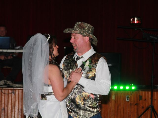 Jeff and Jessica&apos;s Wedding in Eldorado, Illinois 5