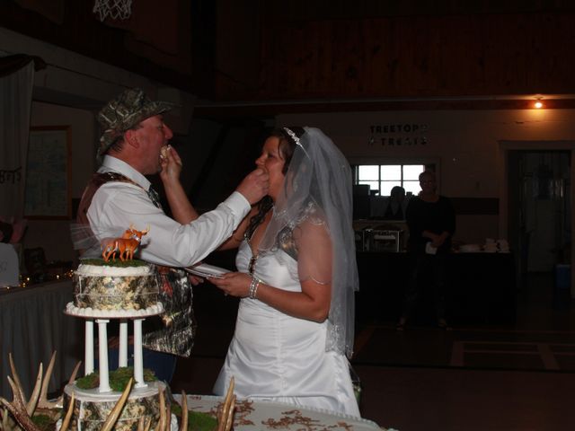 Jeff and Jessica&apos;s Wedding in Eldorado, Illinois 7