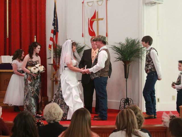Jeff and Jessica&apos;s Wedding in Eldorado, Illinois 26