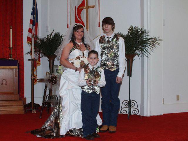 Jeff and Jessica&apos;s Wedding in Eldorado, Illinois 41