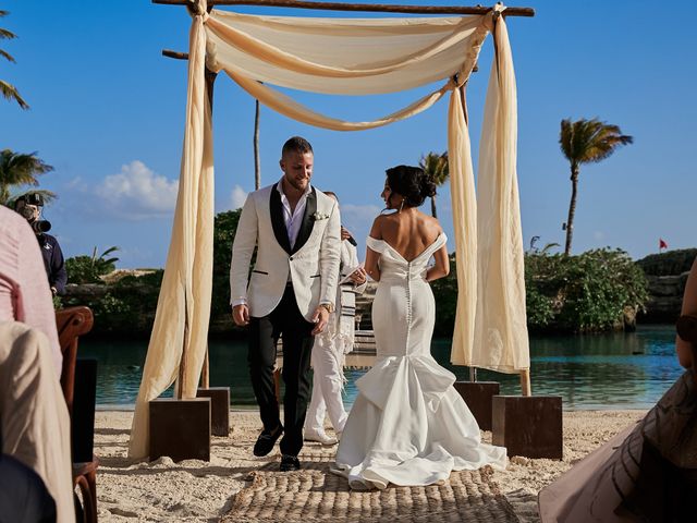 LINDA and DEVON&apos;s Wedding in Quintana Roo, Mexico 56