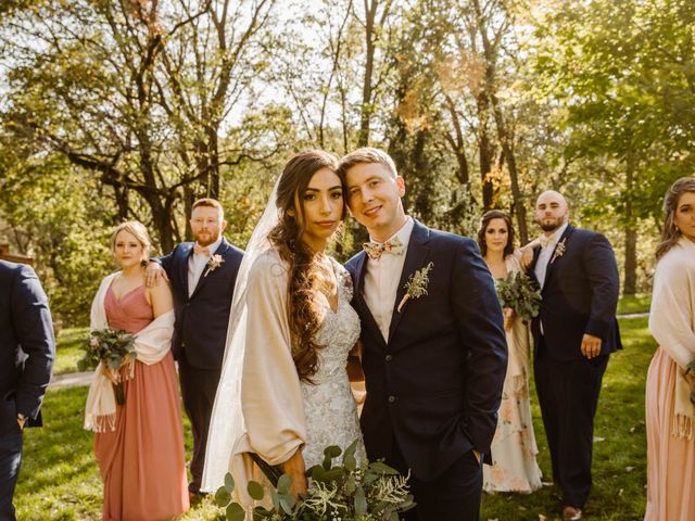 Thomas and Paige&apos;s Wedding in Davenport, Iowa 15