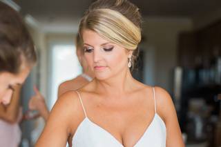 Kreashenz Salon and Spa - 34