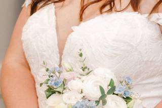 Flowers by Danielle, LLC - 7