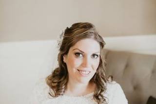 Elizabeth Dugan Hairstylist and Makeup Artist - 43