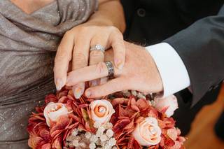 Brittney Bee Photo - 5