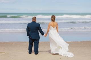 Fariba's Bridal Alterations & Custom Design - 12
