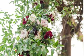 A Man and A Woman Floral Design - 17