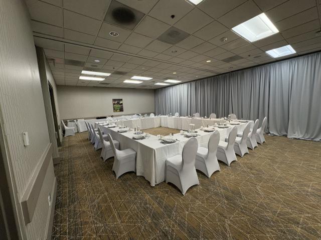 Sheraton Portland Airport Hotel - 3
