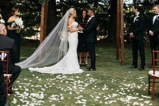 Stevi Hanson Wedding Officiant - 23