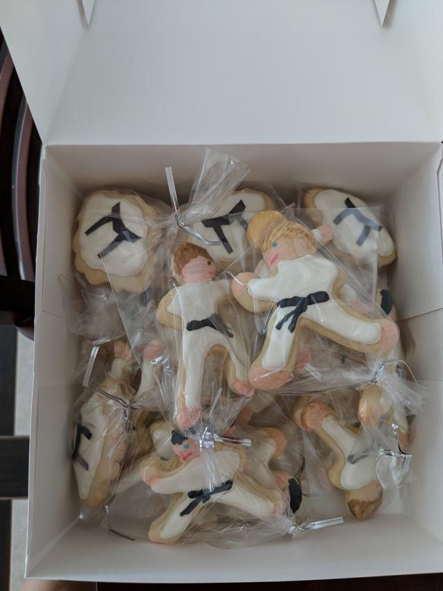 CJs Creative Cakes - 1