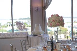 Bed of Roses Florist - 16