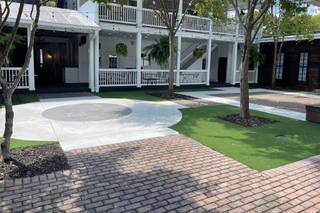 The Venue on Broad & The Veranda - 6