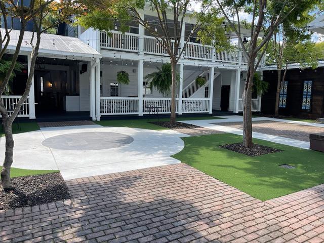 The Venue on Broad & The Veranda - 3
