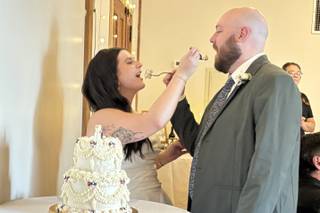 Signature · Cakes & Vows - 8