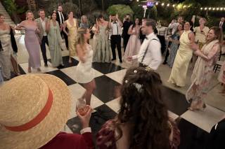 Classic Cuts Mobile DJ Service - 6