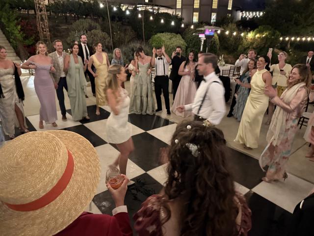 Classic Cuts Mobile DJ Service - 1