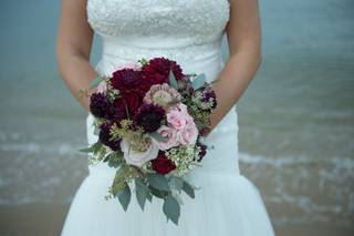 Blushing Blooms Floral Design - 17