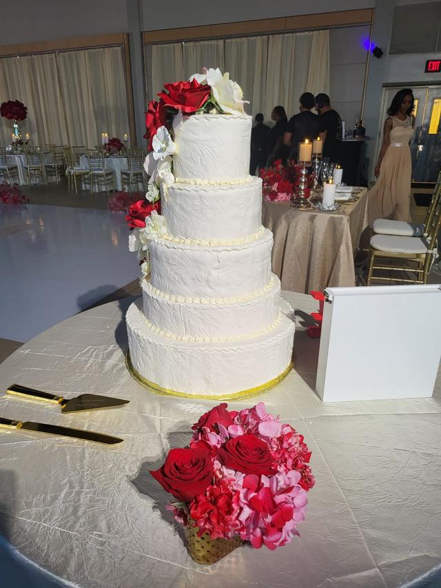 Golden Creations Event Planning and Design LLC - 3