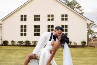 Addison Woods Wedding and Event Venue - 38