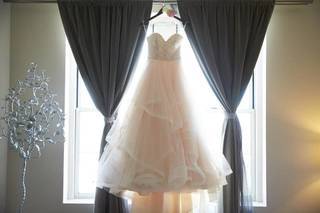 Bella's Bridal & Formal - 15